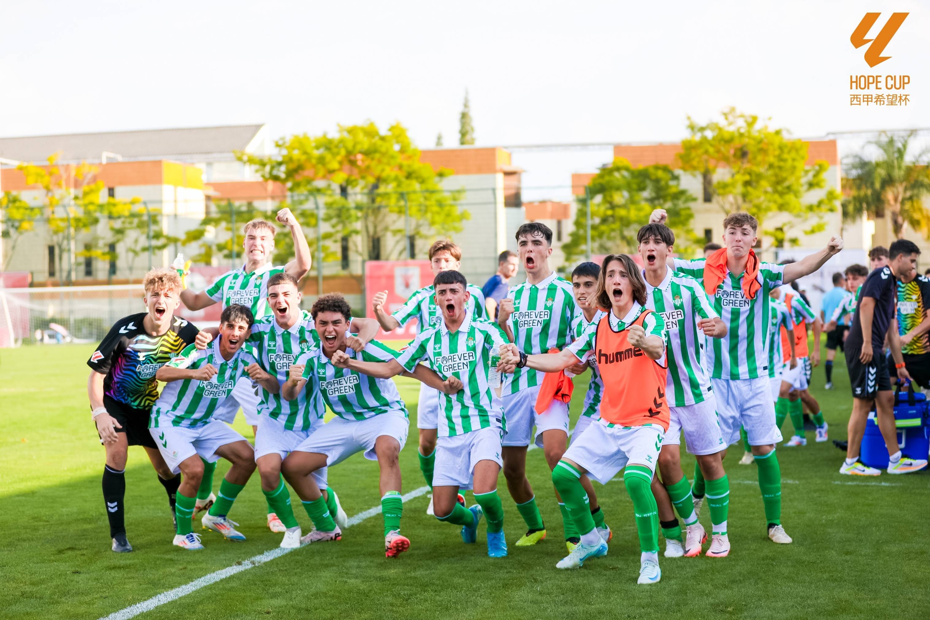 包含赛前马德里竞技备战德甲;绝杀压哨细节曝光;管理层满意;球队文化再被提及的词条 包含赛前马德里竞技备战德甲;绝杀压哨细节曝光;管理层满意;球队文化再被提及的词条